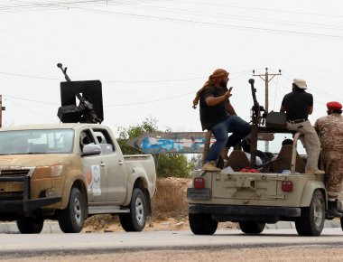 Λιβύη: Επίθεση ενόπλων σε αυτοκινητοπομπή του ΟΗΕ